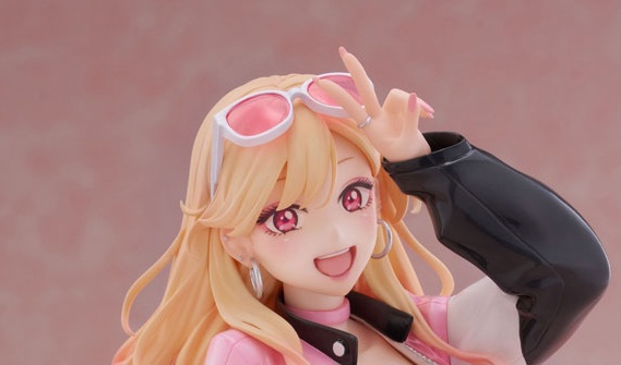 アニプレックス製「その着せ替え人形(ビスク・ドール)は恋をする」 喜多川海夢 レースクイーンVer. 1/7